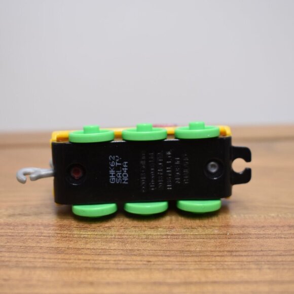 Seaweed Salty Trackmaster Push Along Train Toy 2018 Thomas & Friends Mattel - Picture 8 of 8